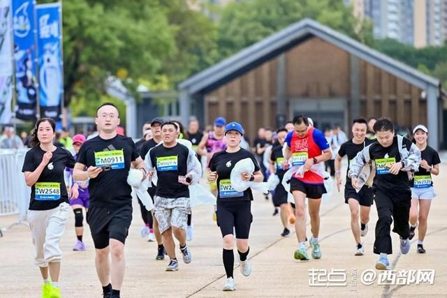 活动不仅兼 活动不仅兼